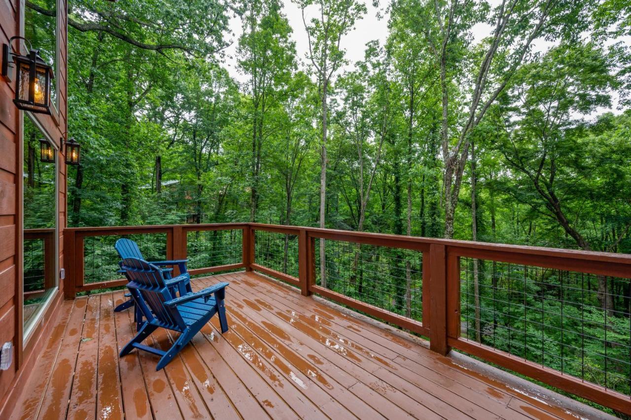 New Cozy Mountain Cabin Hot Tub Near Downtown ガトリンバーグ エクステリア 写真