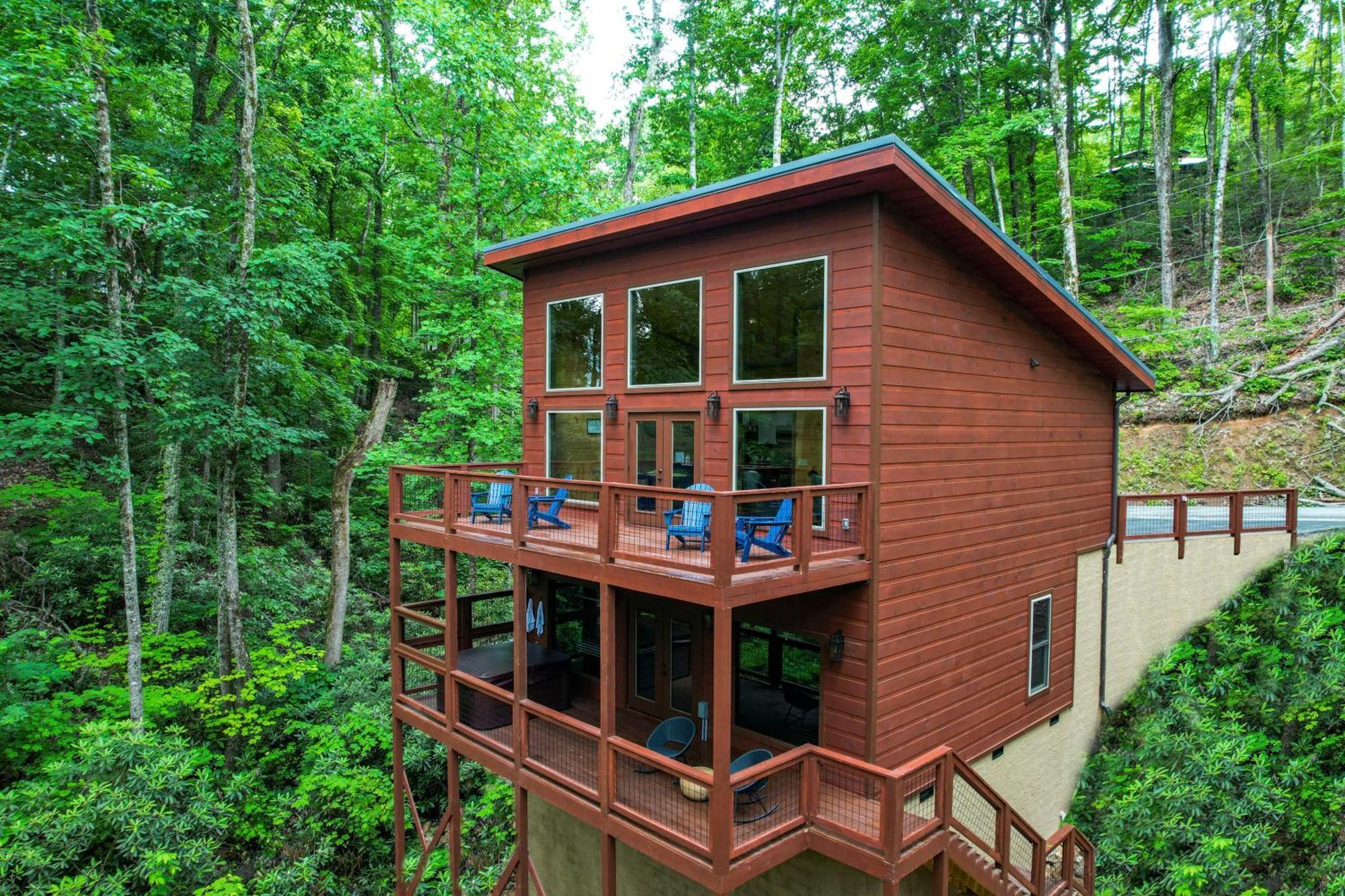 New Cozy Mountain Cabin Hot Tub Near Downtown ガトリンバーグ エクステリア 写真